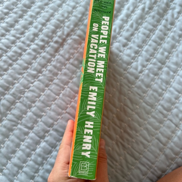 People We Meet On Vacation - Picture 2 of 3